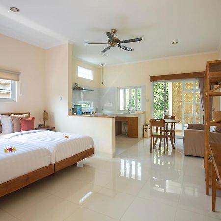 Bed and Breakfast Donguri House Bali Jimbaran Exterior foto