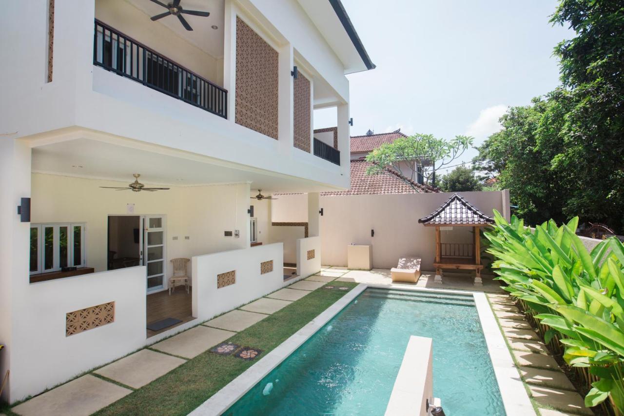 Bed and Breakfast Donguri House Bali Jimbaran Exterior foto